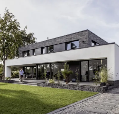 Metal-plastic sliding systems